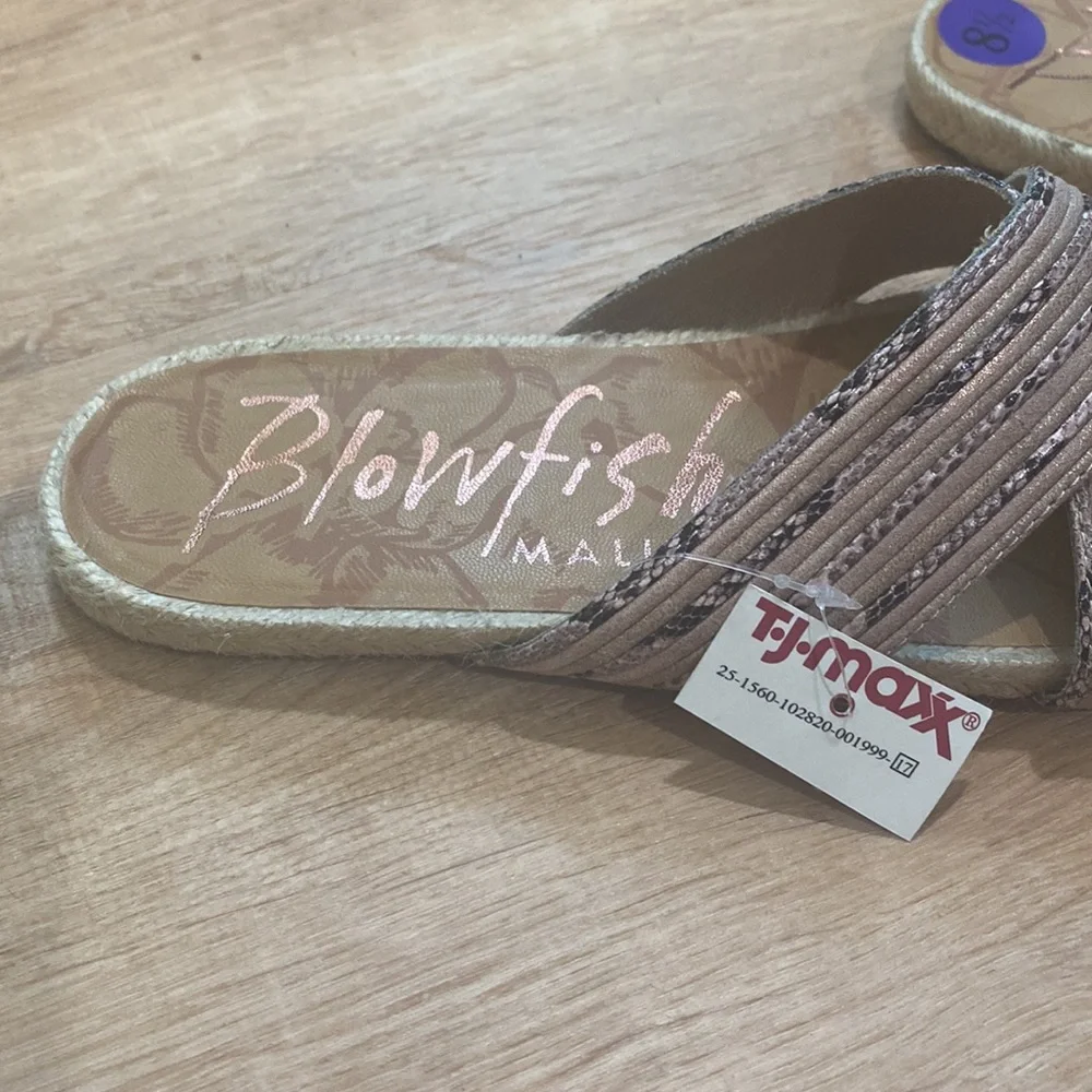 NWT Blowfish Malibu espadrille Crisscross slides